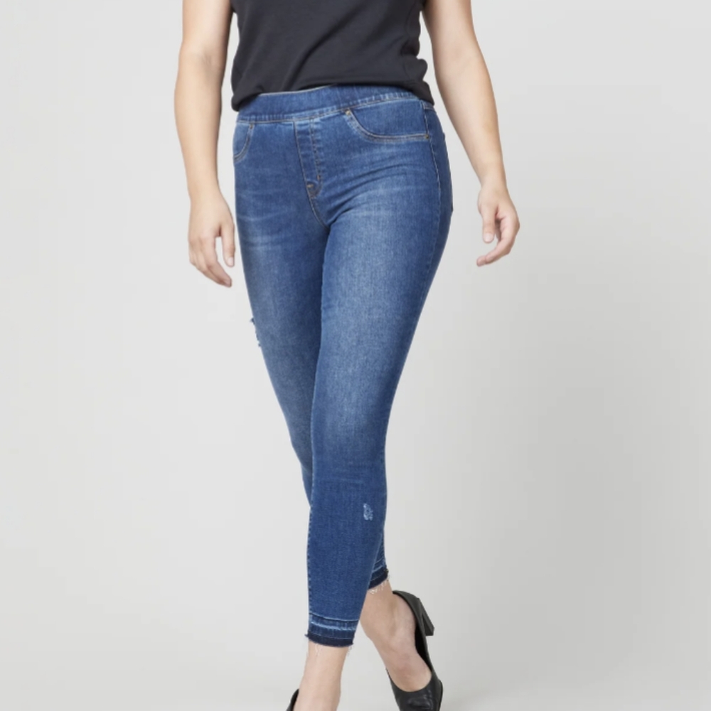 SPANX Distressed Ankle Skinny Jeans Medium Wash size Medium NEW with Tag